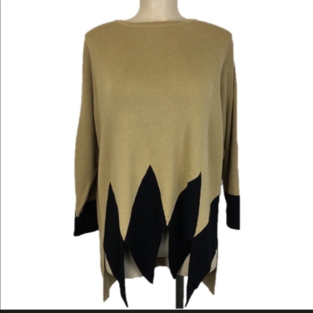 Oversized Lauren Vidal Tan & Black Sweater Large